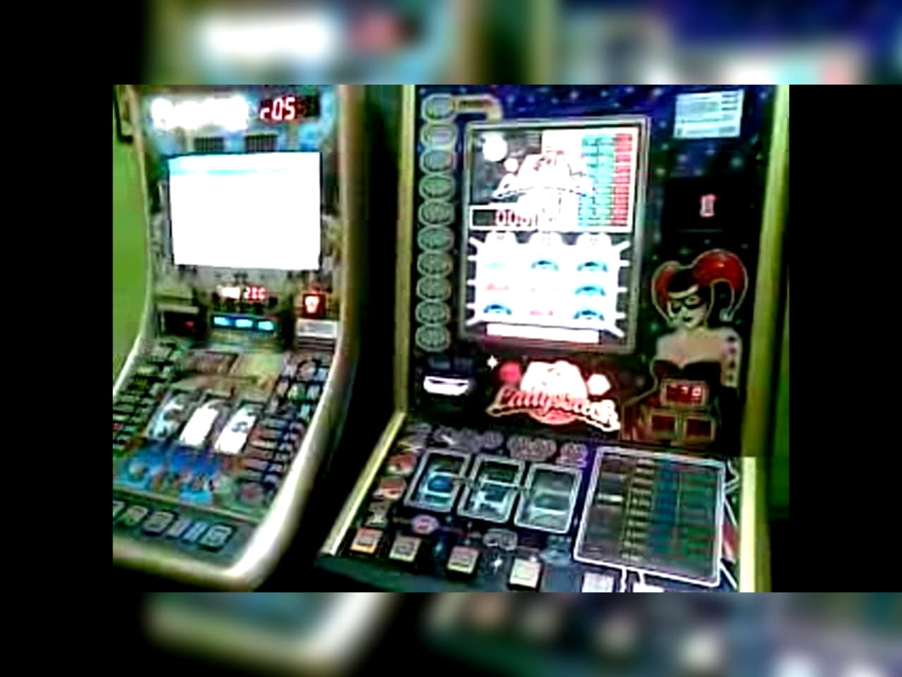 EUR 295 FREE CHIP at Red Flush Casino