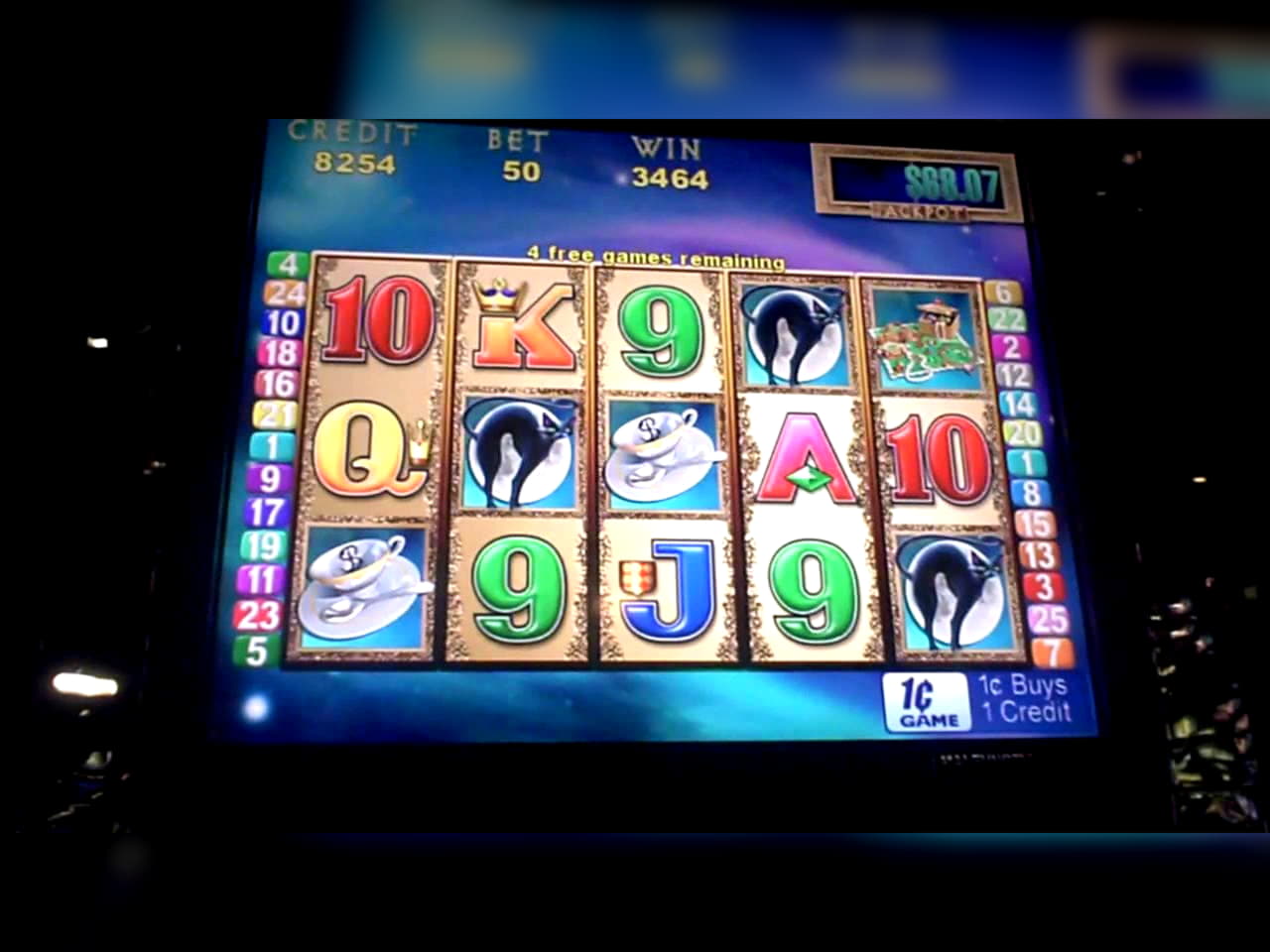 200 free spins no deposit at Casinia Casino