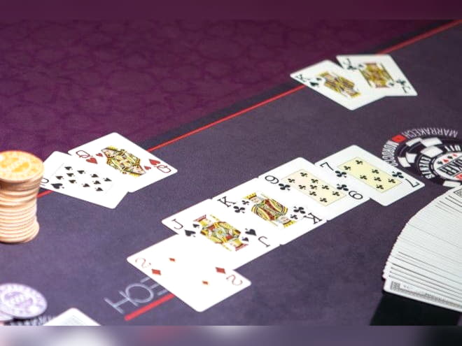 940% Deposit Match Bonus at Casinia Casino