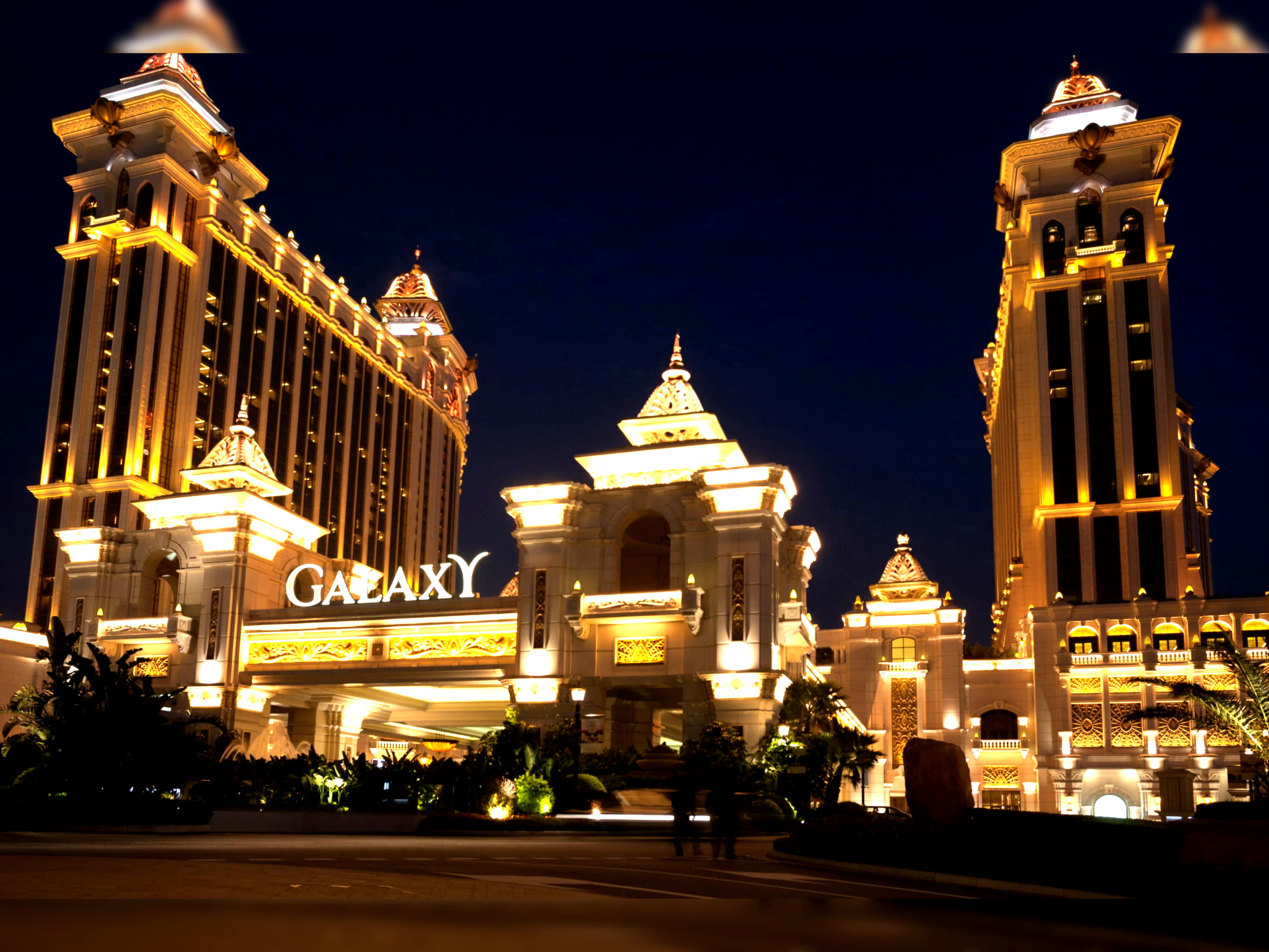EUR 865 Daily freeroll slot tournament at Spins Royale Casino