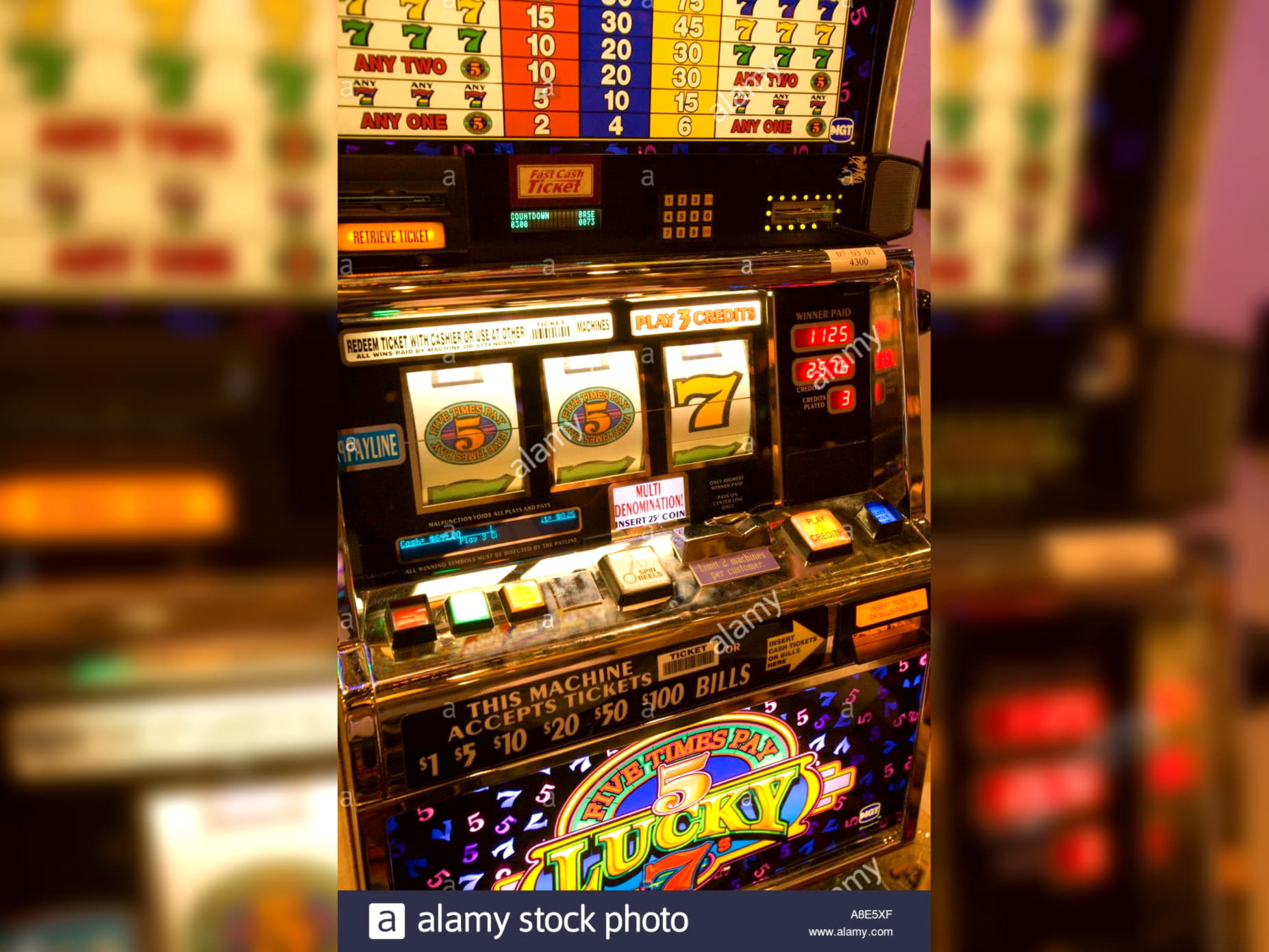 $777 Mobile freeroll slot tournament at Cashmio Casino