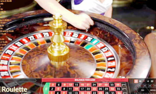 €390 Daily freeroll slot tournament at William Hill Casino