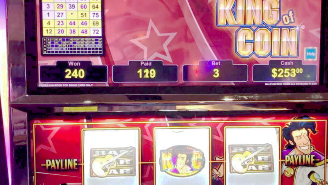 495% Deposit match bonus at Casino com