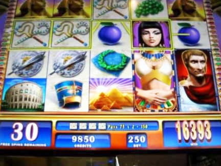 220 free casino spins at Licensed Casino 