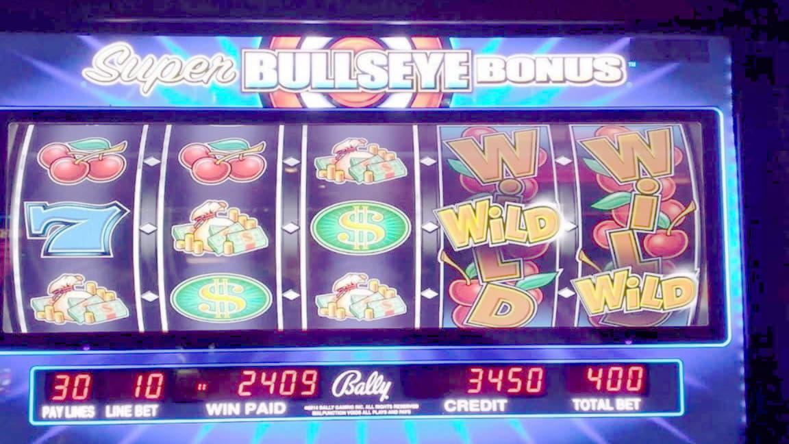 €999 Daily freeroll slot tournament at 888 Casino