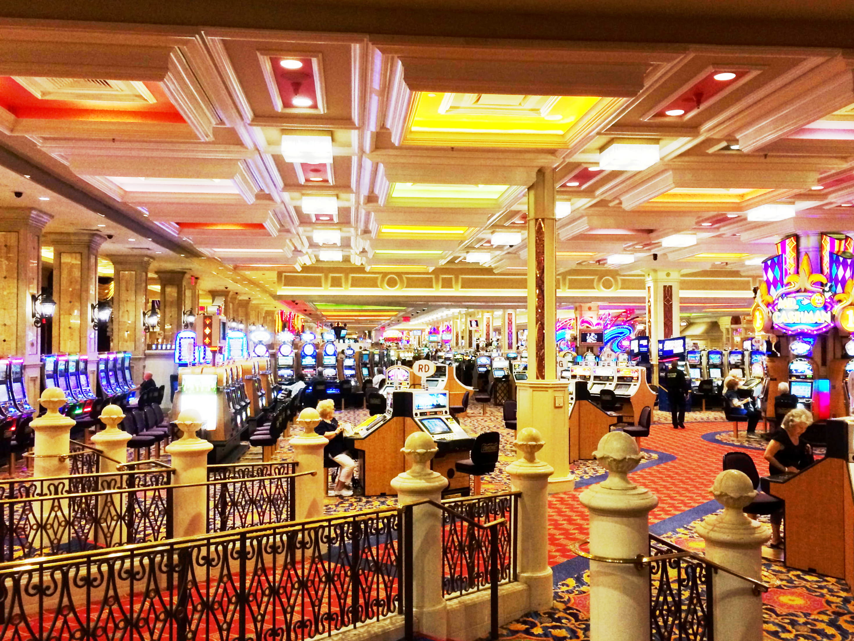 $465 NO DEPOSIT BONUS at Vera and Jhon Casino
