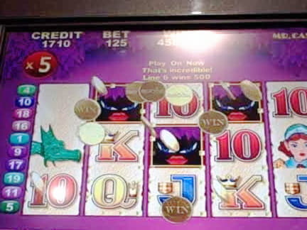 Eur 205 Daily freeroll slot tournament at Bet At Home Casino