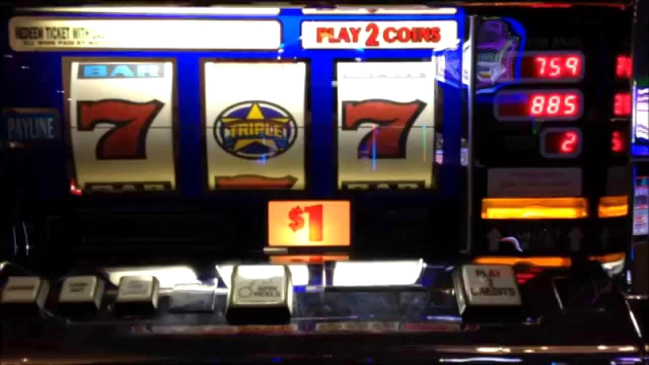 $570 Daily freeroll slot tournament at Dunder Casino