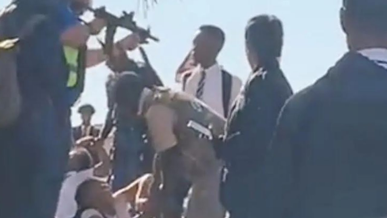WATCH: Rifle pointed at Effingham Secondary learner amid chaos | NEWS IN A MINUTE