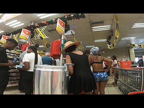 GIRLS SHOPS IN BIKINIS IN DURBAN CITY SOUTHAFRICA – SHOPRITE SUPERMAKET (dont be suprised)